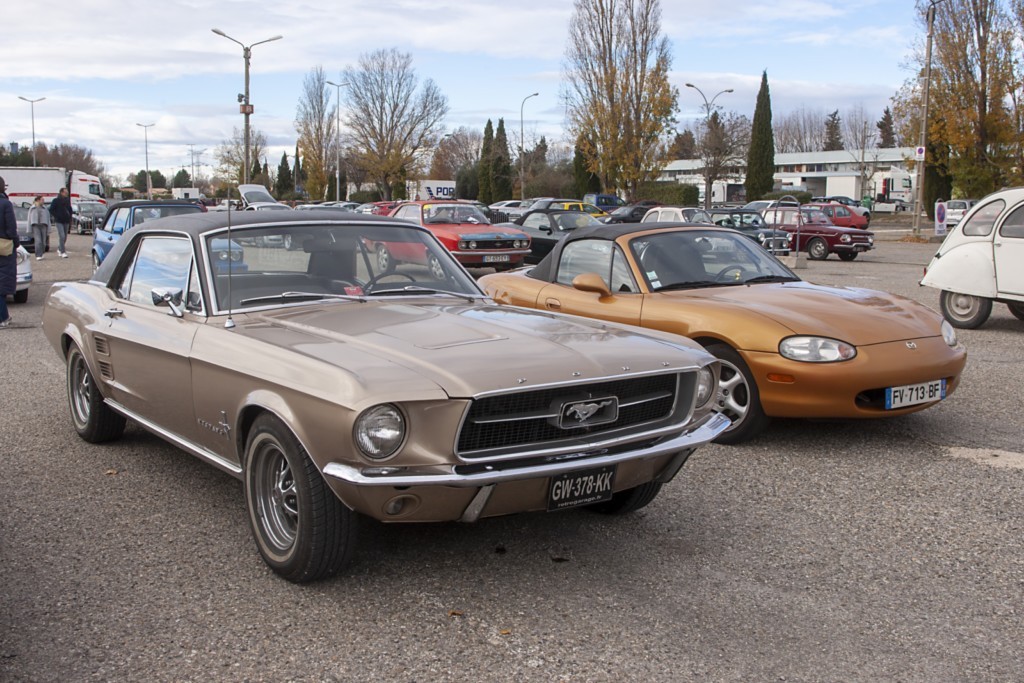 Mazda MX 5 NB et Ford Mustang
