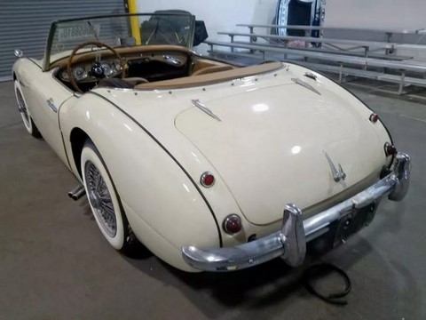 L Austin Haley vue de l'arrière