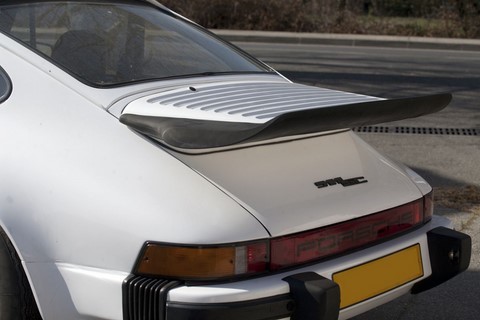 L'aileron arrière en option mais facturé à prix d or