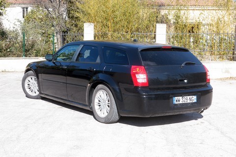 Dodge Magnum 3-4 arriere