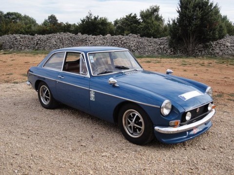 MG GT B 