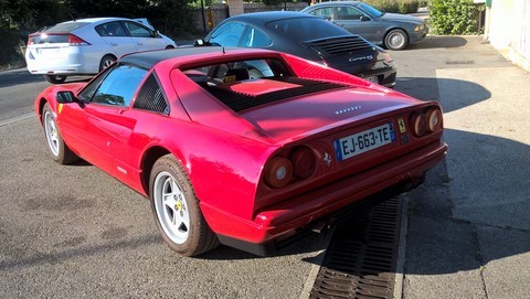 Ferrari 328 GTS Arrière