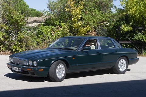 Jaguar XJ 308